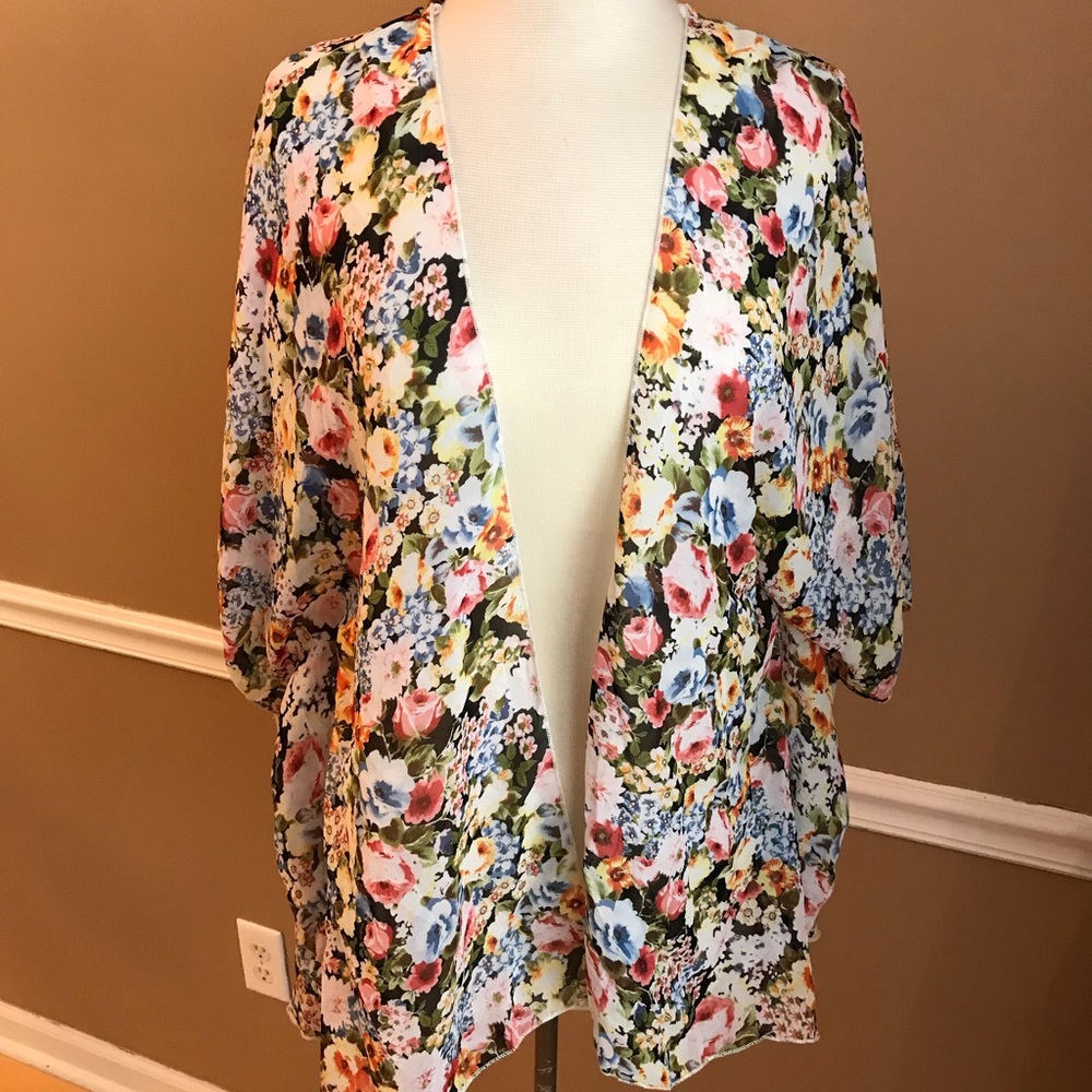 Beautiful Spring Kimono Cardigan Top - Picture 1 of 2